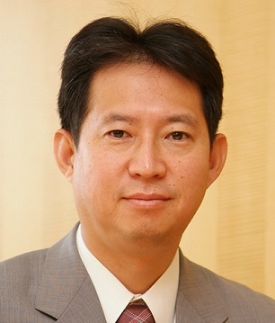 岩本 隆 氏